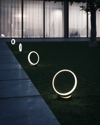 Parc 16 in Exterior Low Voltage Landscape

