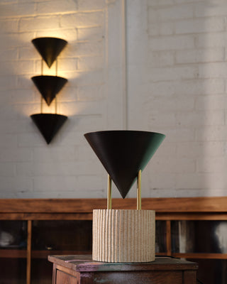 Versus 15 in Table Lamp
